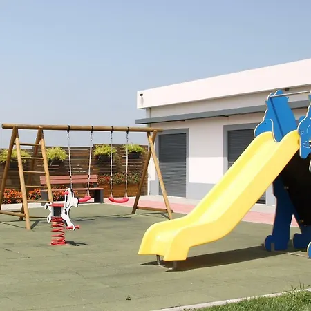 Apart-hotel Vale De -